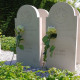 	Dodenherdenking 2020, roos op de oorlogsgraven van Cees de Rek en Jaap van der Knaap in Sliedrecht