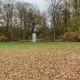 Gedenkteken in het park te Zöschen, foto Leendert van Houwelingen (november 2021) 