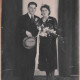 	Trouwfoto van Freek Loomeijer en Teuntje Ambagtsheer, 23 januari 1945