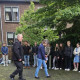 Nabestaanden hebben witte roos gelegd